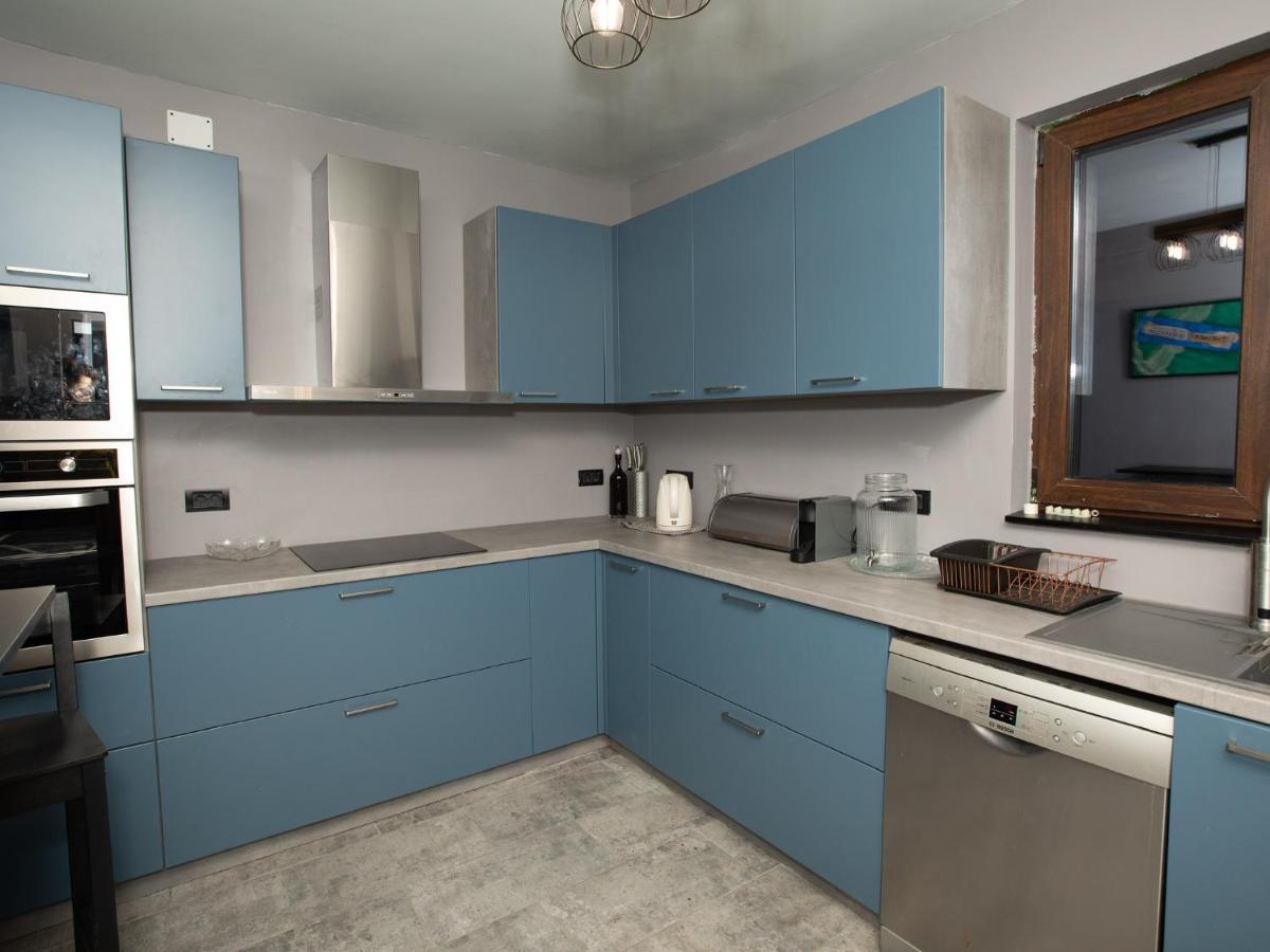 Maison De L'Amour Brebu Nou Bagian luar foto